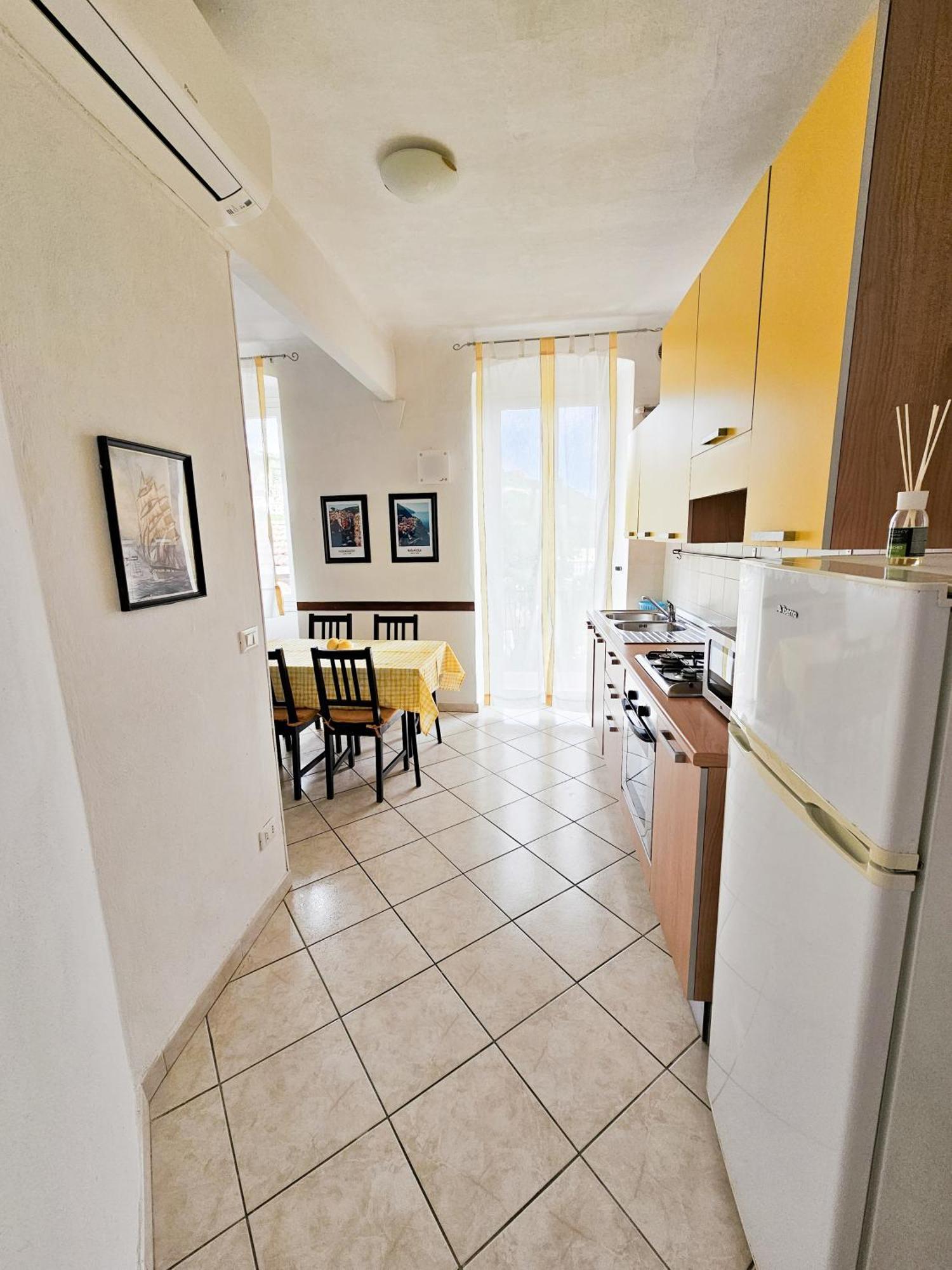 לה ספציה Narissara Apartment מראה חיצוני תמונה
